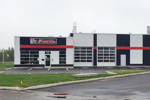 Collision repair shop 1750 Charbonneau, Trois-Rivieres-Ouest